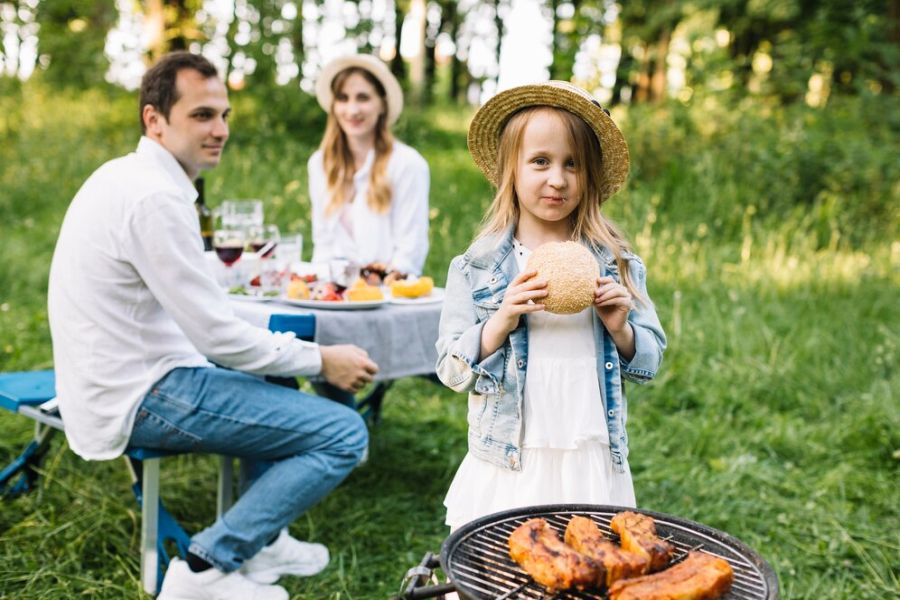 Roys Garden - inspiracje - 5 Pomysłów na Rodzinne Wieczory przy Domowym Grillu - 03